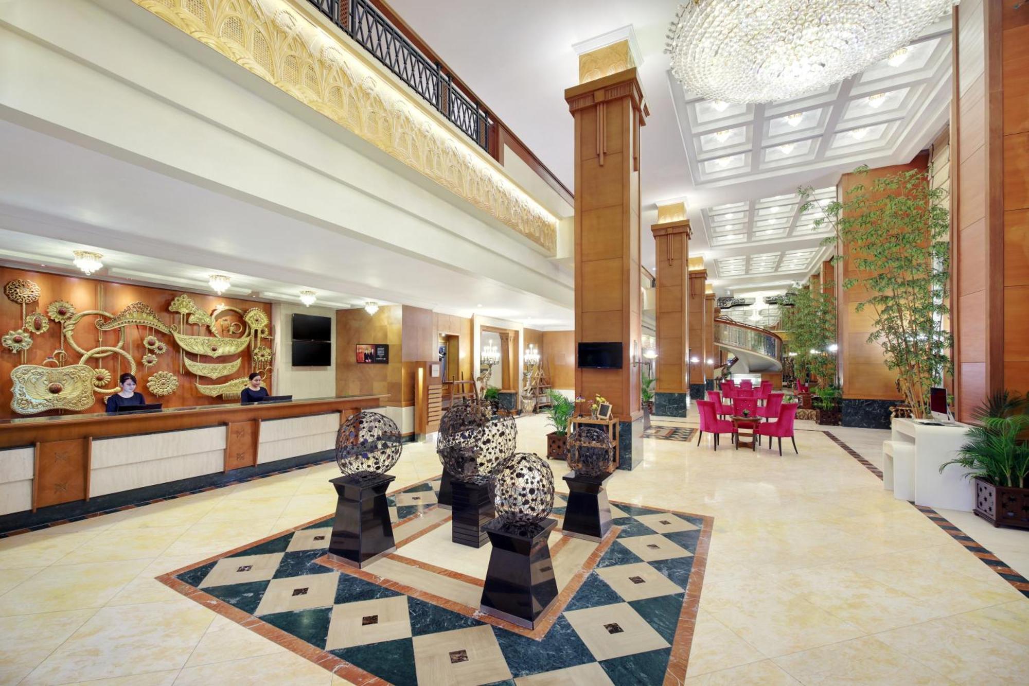 Novotel Solo Extérieur photo