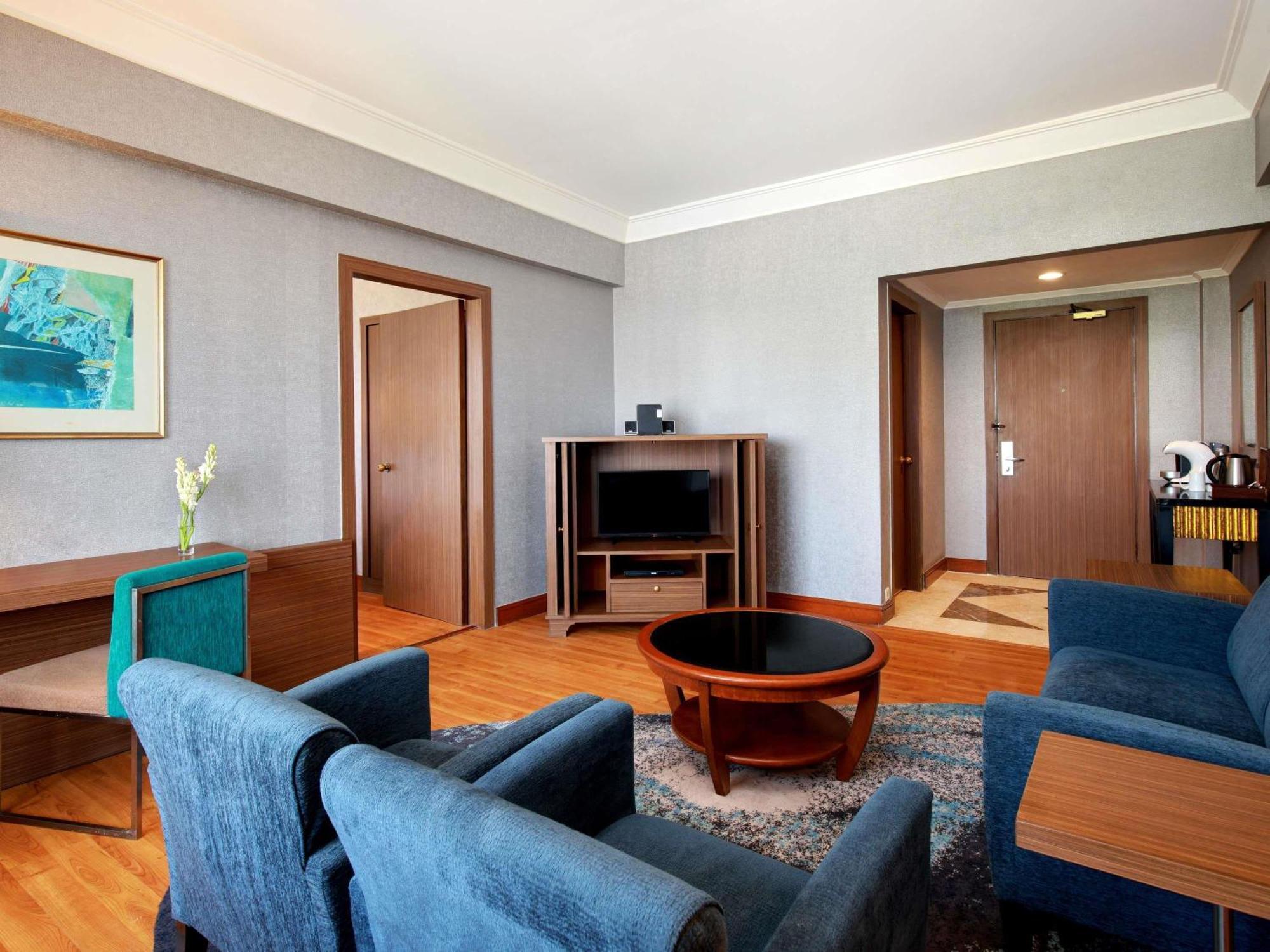 Novotel Solo Extérieur photo
